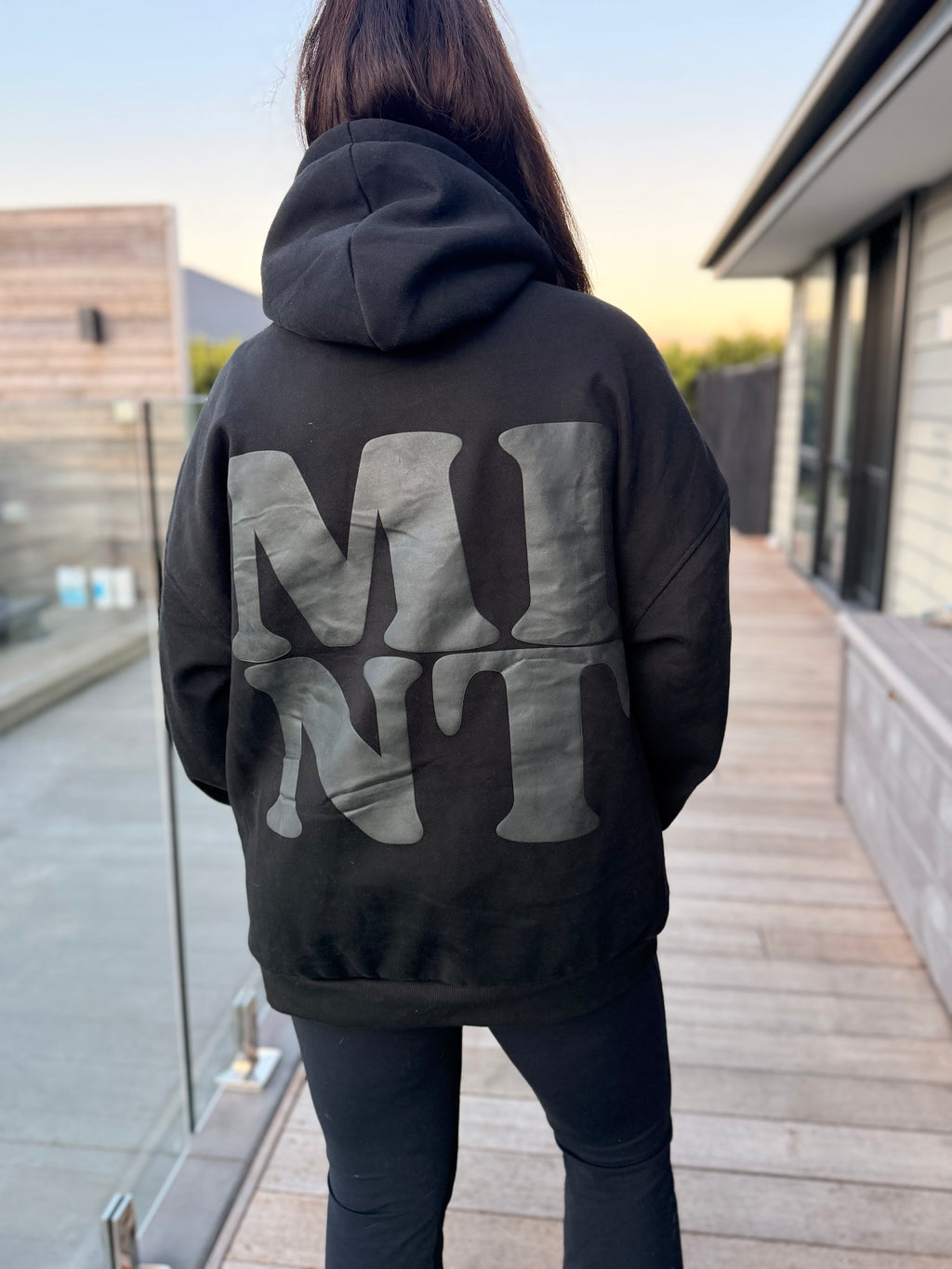 MINT Hoodie One Off xx